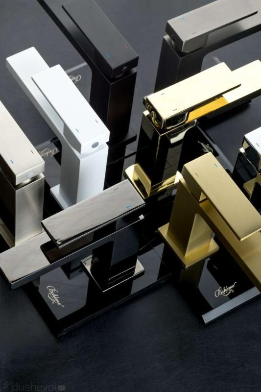 Новая мебель quatro и смесители qubic