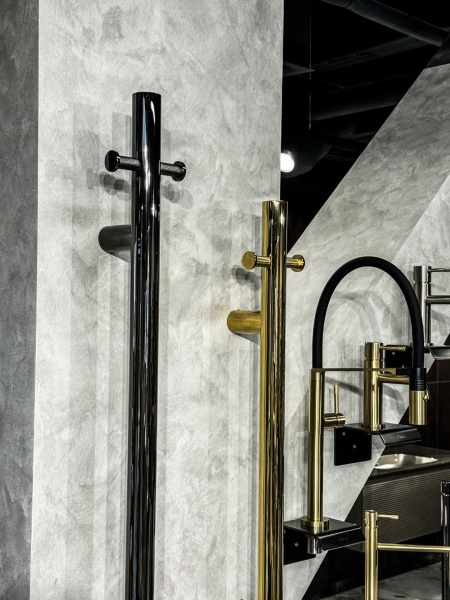 Полотенцесушитель электрический Boheme Uno 726-G