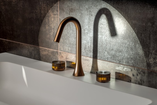 Смеситель из стены SWAN на 3 отв. BRUSHED BRONZE STELLA BROWN 153-BRB-ST-BROWN