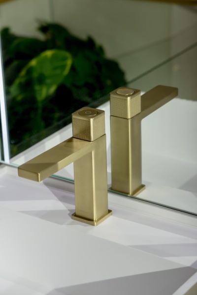 Смеситель для раковины автоматический Boheme Quad 159-MG