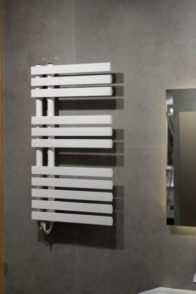 Полотенцесушитель электрический Boheme Venturo 721-MW