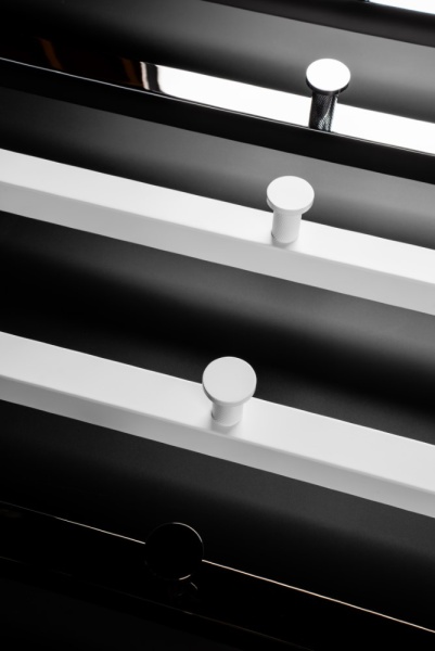 Полотенцесушитель электрический 2-трубы квадратный Matt White 728-MW