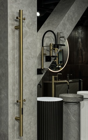 Полотенцесушитель электрический Boheme Uno 726-MG