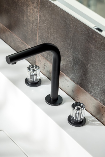 Смеситель для раковины Boheme Elegante 152-B-EL