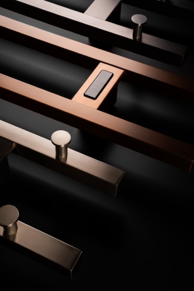 Полотенцесушитель электрический 2-трубы квадратный BRUSHED BRONZE 728-BRB