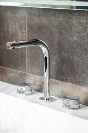 Смеситель для раковины Boheme Prestige 152-CR-PR