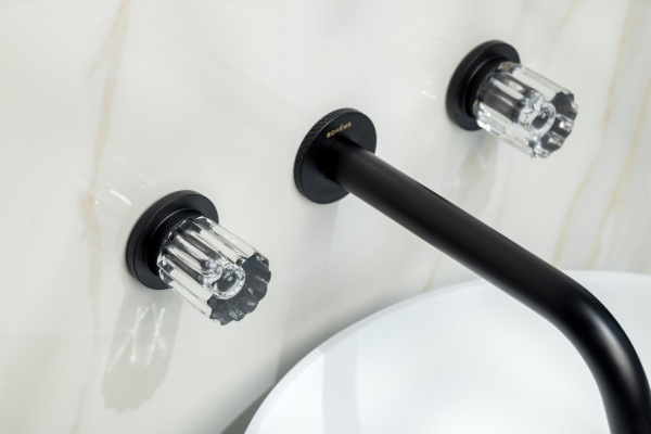 Смеситель для раковины Boheme Elegante 152-2-B-EL