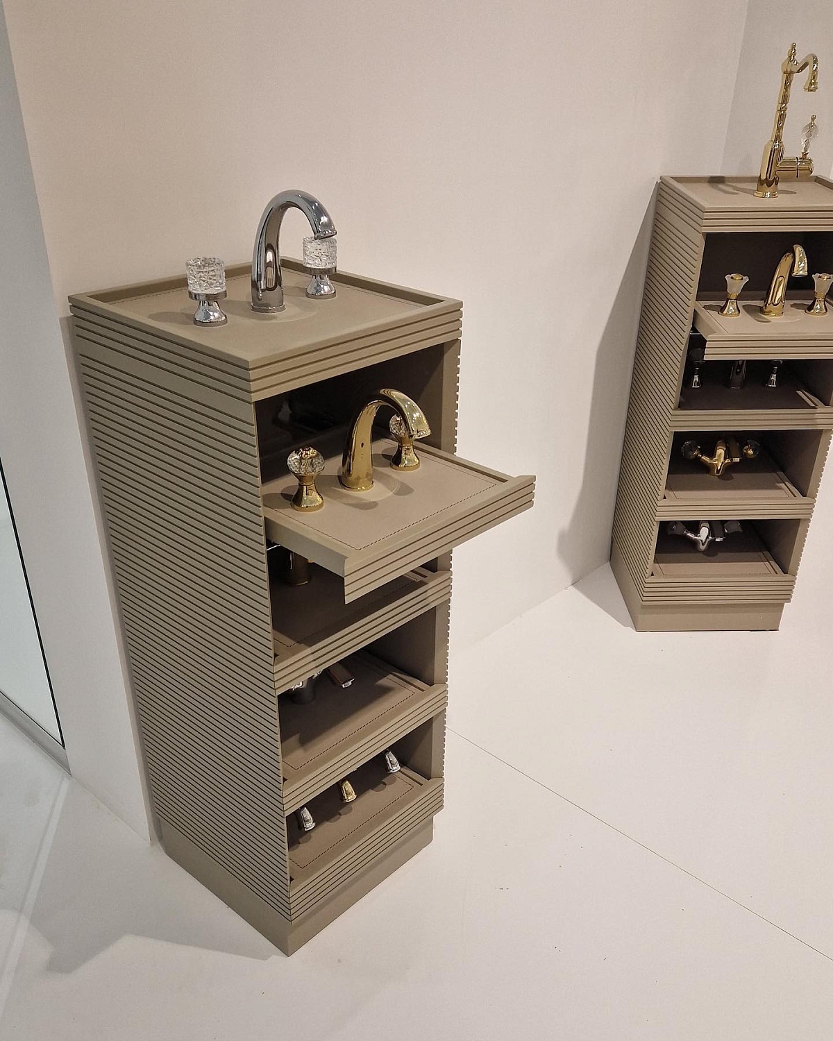 Boheme и armadi art на международной выставке